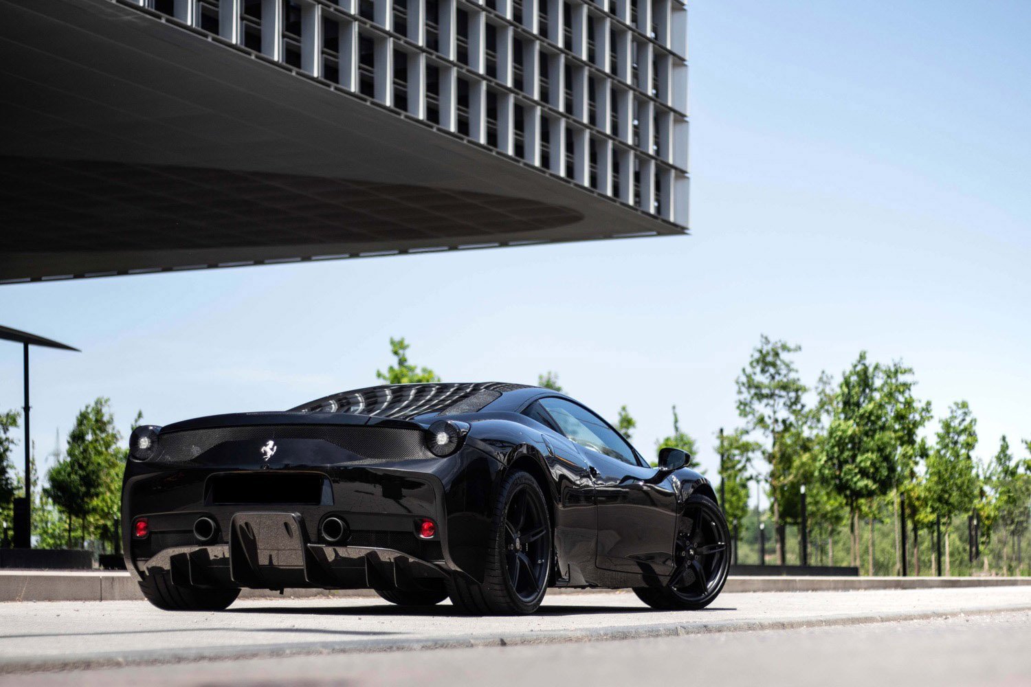 Epona - 2016 Ferrari 458 Speciale - In front of Maison du Savoir - Belval