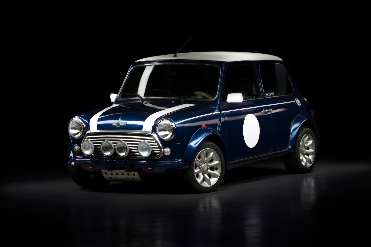 Poppy | 1996 Mini Cooper Sportspack | Auto Reflection by Baptiste Griselle