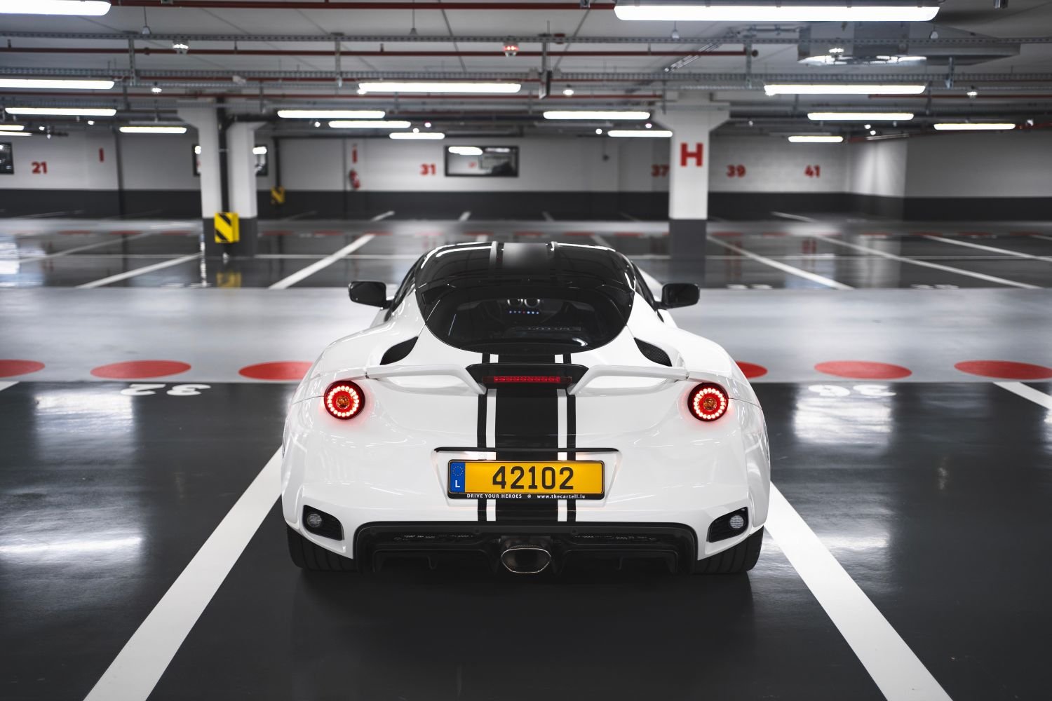 Ellie – Lotus Evora 400 Ellie - Lotus Evora 400